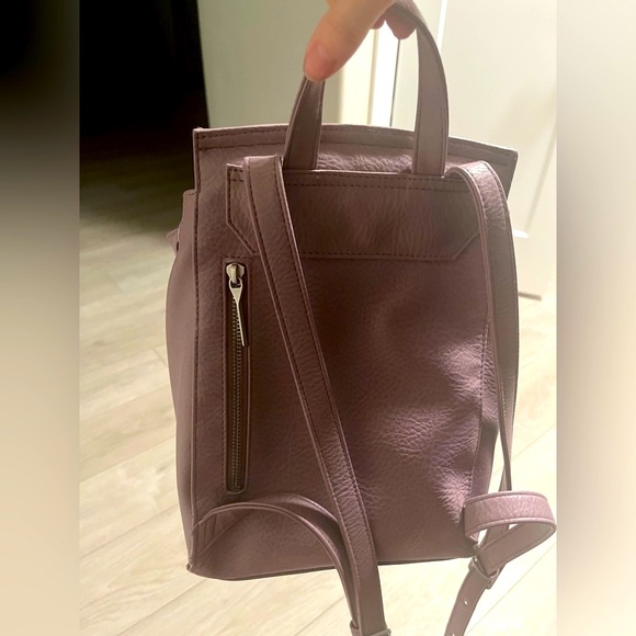 Gorgeous dusk purple backpack from Matt& Nat. Excellent condition. - Picture 3 of 7